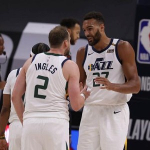 开云体育官网-米球缺阵全队错愕 全员三分哑火爵士进攻支离破碎